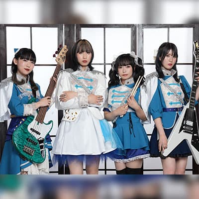 渡辺敦子のアーティスト写真